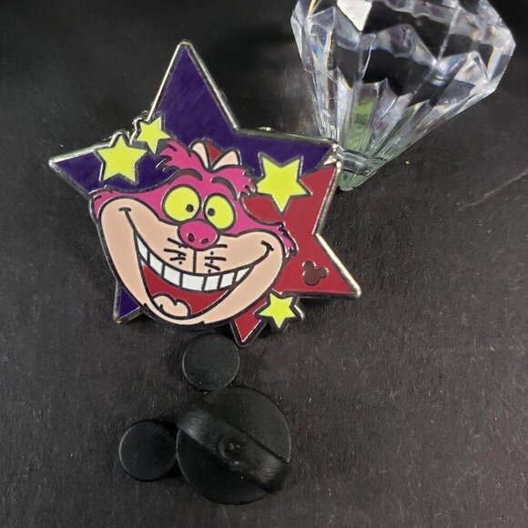 Disney Cheshire Trading Pin Hidden Mickey Alice Wonderland Star Lapel Pin Badge - Picture 5 of 6